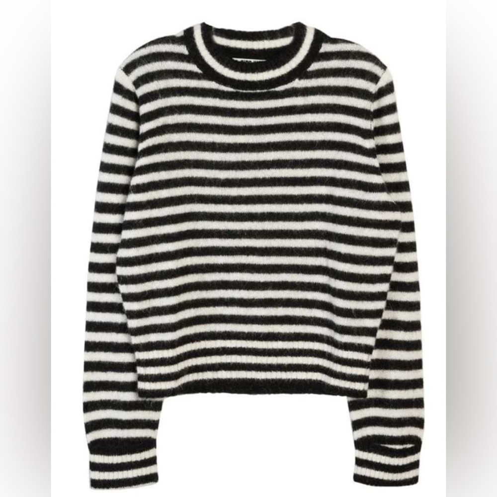 Ciao Lucia Sweater - Picture 3 of 3